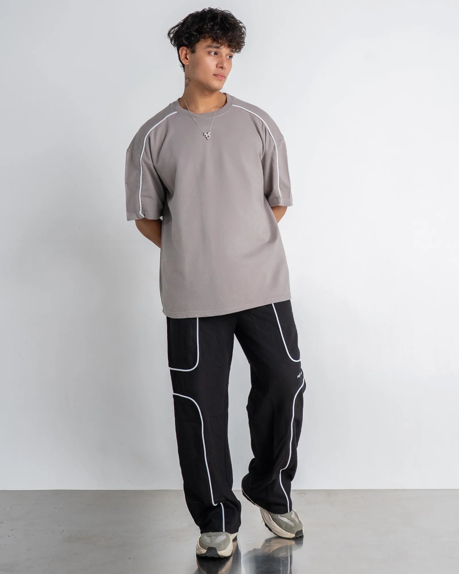 Piping Stone Grey T-shirt
